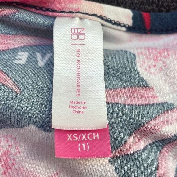 No boundaries soft T-shirt 92% polyester 8% spandex size women’s XS - 1 - Picture 8 of 8